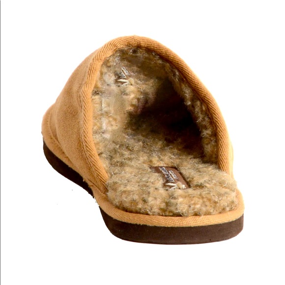 American Eagle Men’s slip-on slipper, never wore.  Size 10 - Picture 3 of 7